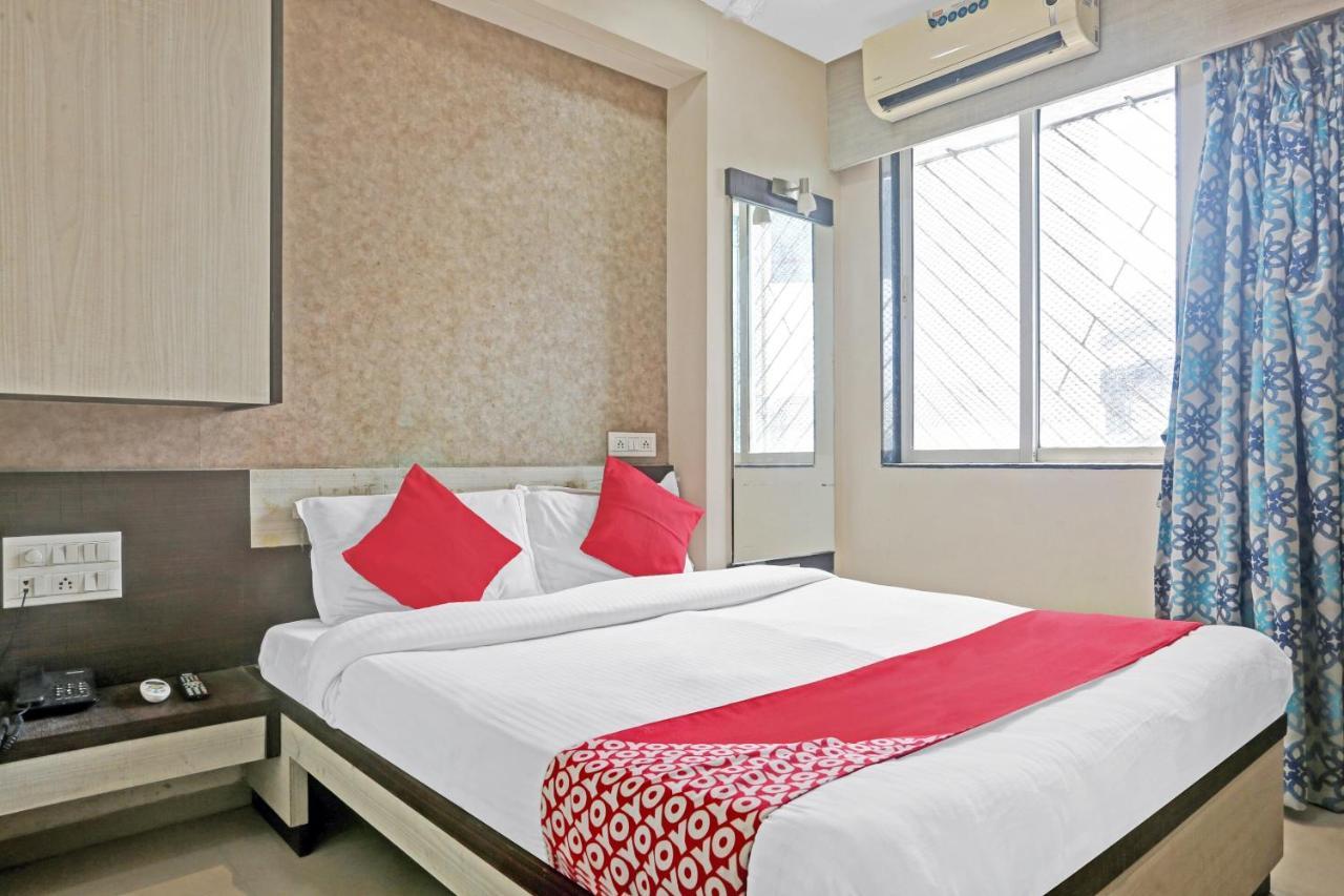Hotel Oyo Flagship 83475 Hotel Starlight Mumbai