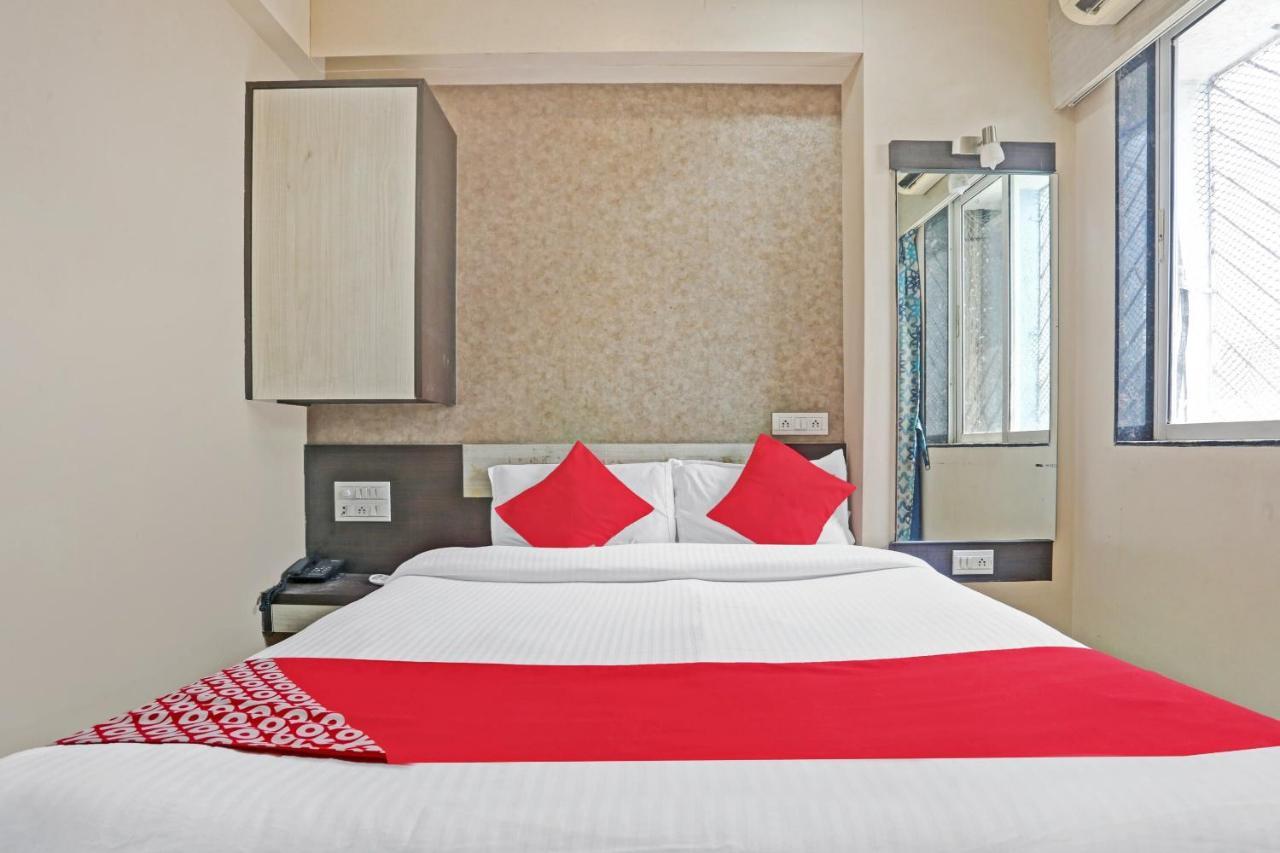 Oyo Flagship 83475 Hotel Starlight Hotel Mumbai