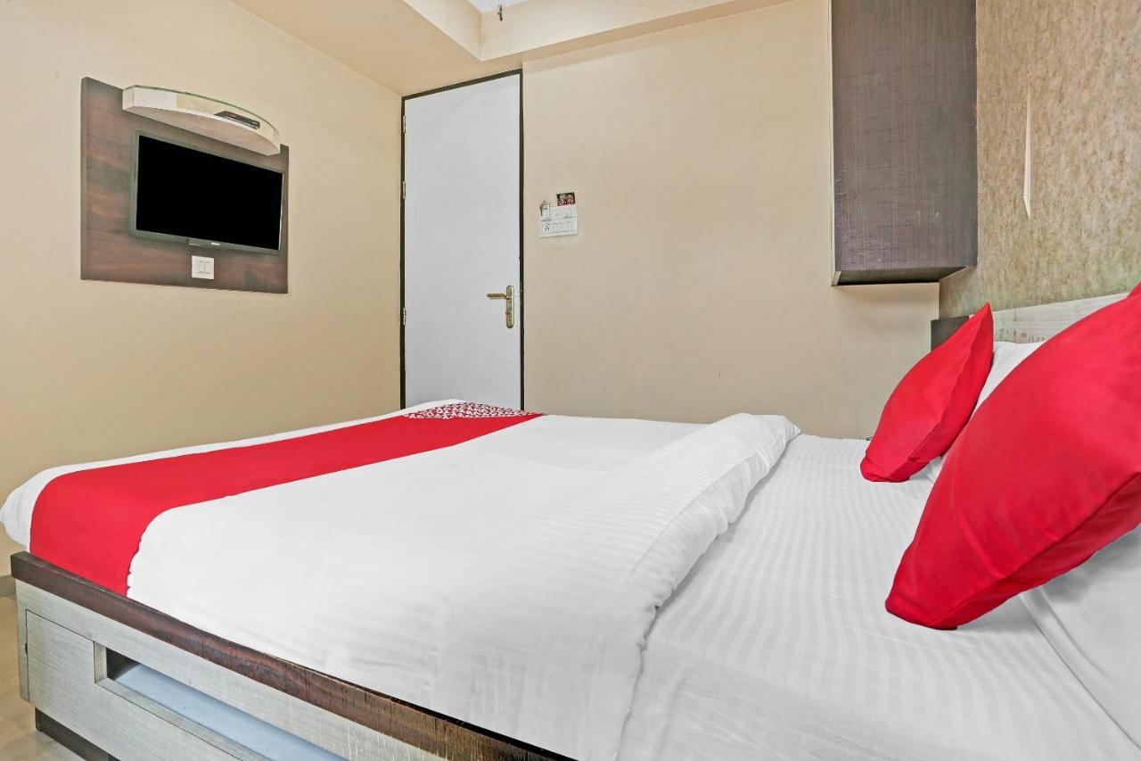 Hotel Oyo Flagship 83475 Hotel Starlight